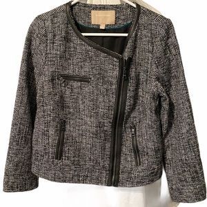 Banana Republic tweed blazer. Size 6. Like new